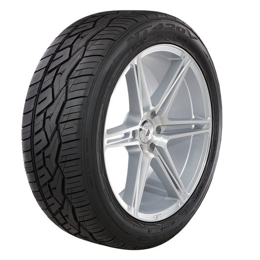 LT305/50R22 F 124/121S 420V 34.1 3055022